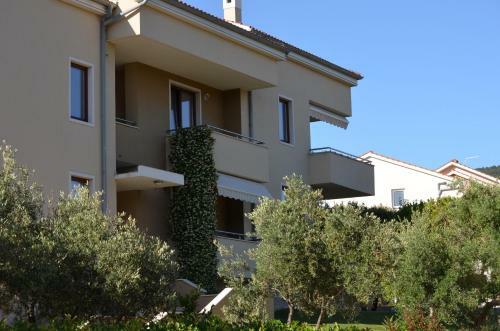 Apartments Crepsa