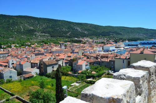 Apartments Crepsa