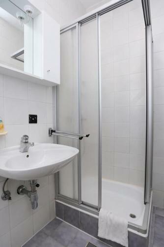 Hostal Twin Room Podstrana 10302c