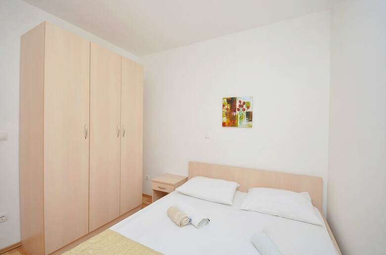 Apartments Miroslav