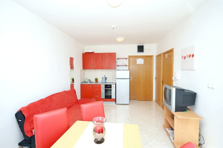 Apartments Miroslav