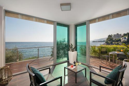 Villa Arentz Residence - Front Sea Apartments