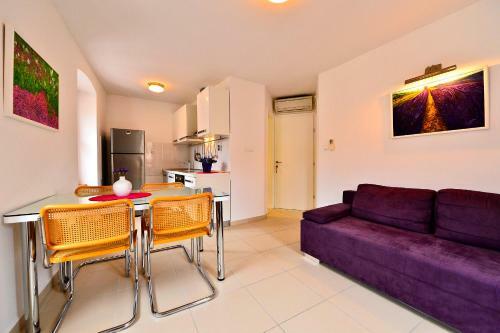 Sunny Bobica Apartments