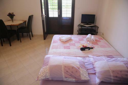 Apartments Vedrana