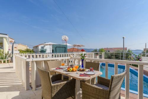 La Bodega Apartments
