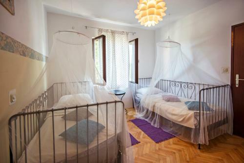 Apartments Petr?ane Welcome