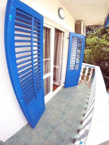 Apartment Repi? Blue