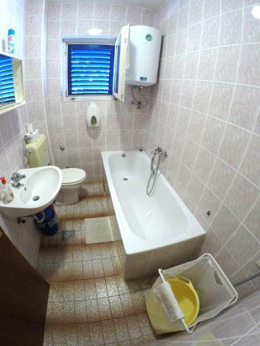 Apartment Repi? Blue