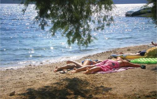 Holiday Apartment Seget Vranjica 01