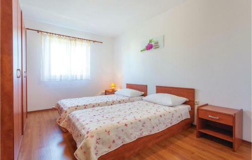 Holiday Apartment Seget Vranjica 01