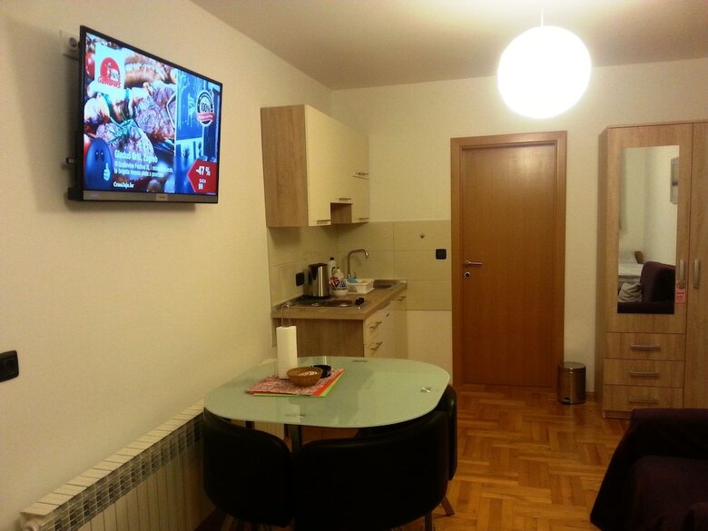 Studio Apartments Korosteljev
