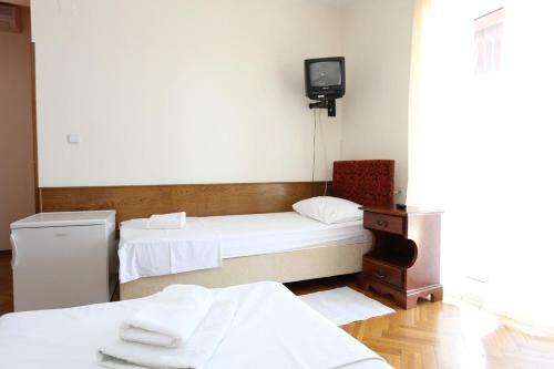 Hostal Twin Room Podstrana 10302b