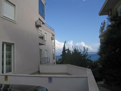 Apartments Holiday