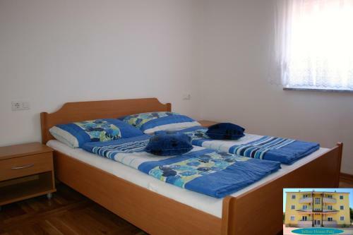 Apartamentos Yellow House Pula