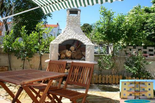 Apartamentos Yellow House Pula