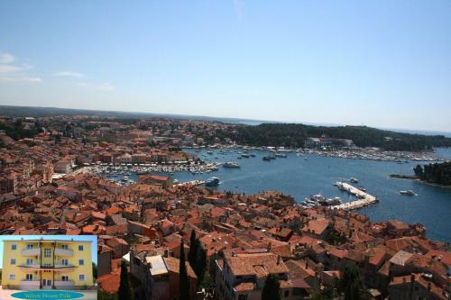 Apartamentos Yellow House Pula