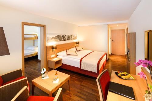 Hotel Swiss Holiday Park