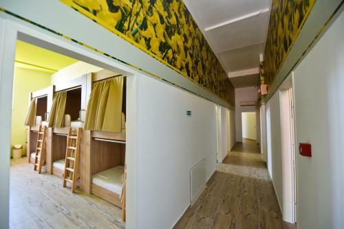 Hostel Zr?e