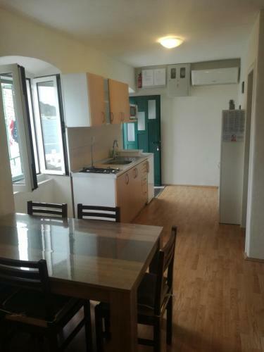 Apartment Ante
