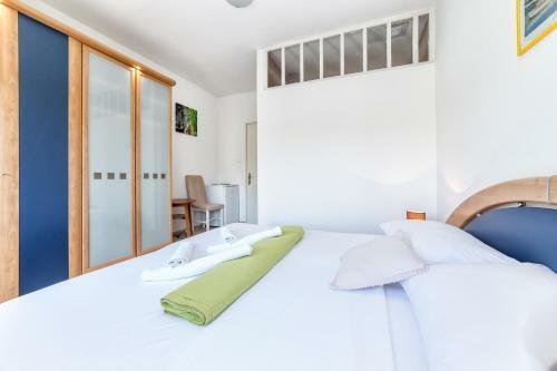 Hostal Sobe Mate?a