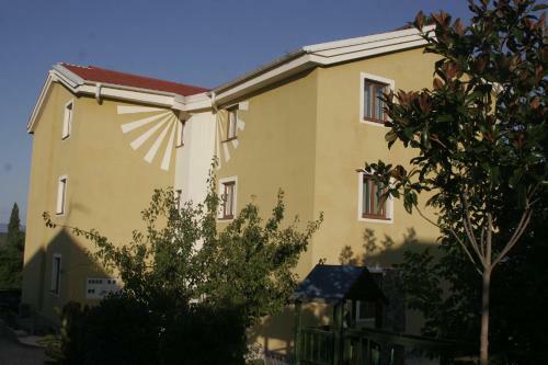 Apartments Salati?