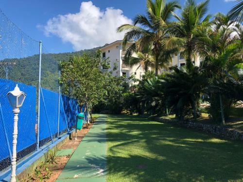 Apartamento Apto Toninhas Cond. Wembley