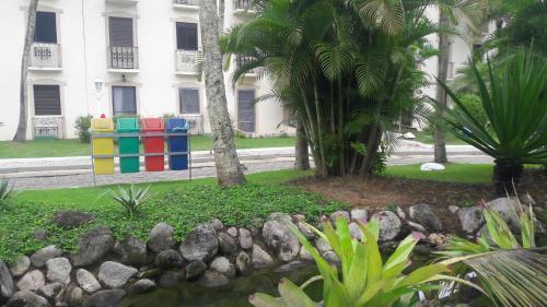 Apartamento Apto Toninhas Cond. Wembley