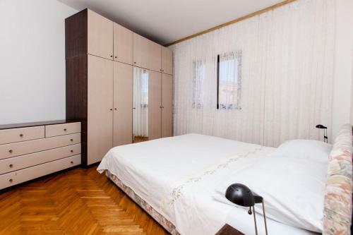 Apartments Sima