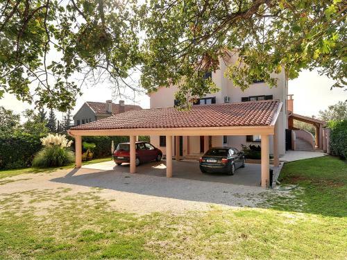 Villa Mutila