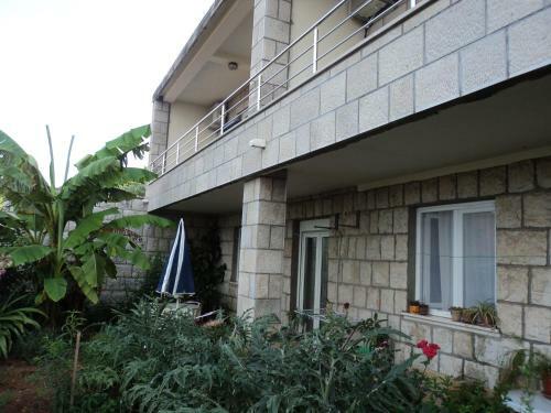 Apartments Deranja