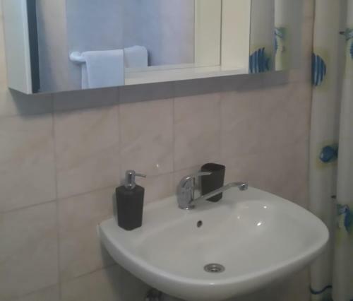 Apartamentos Anita, Kor?ula
