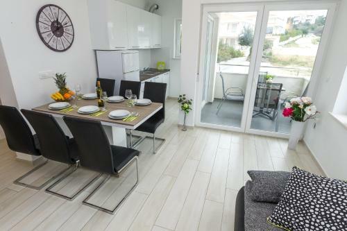 Apartments Gaj 2