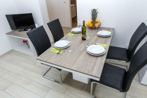 Apartments Gaj 2