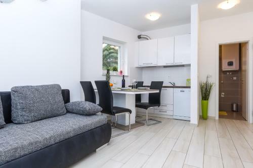 Apartments Gaj 2