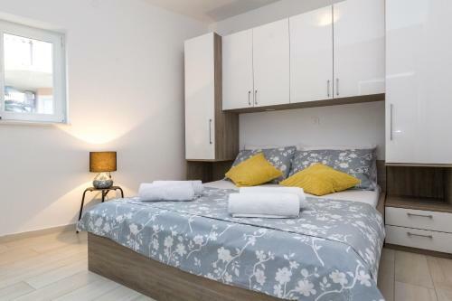 Apartments Gaj 2