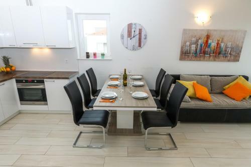 Apartments Gaj 2