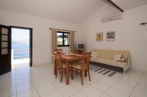South Island Apartments