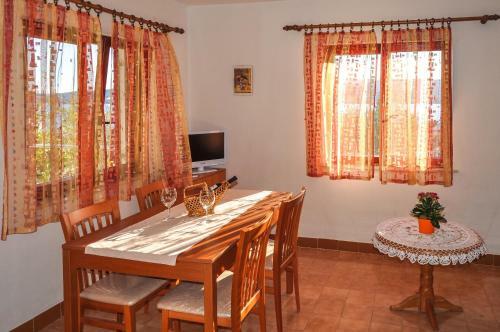 Holiday Home Vrgorac