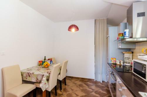 Ana Apartment