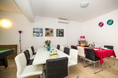 Albergue Holiday Home White House