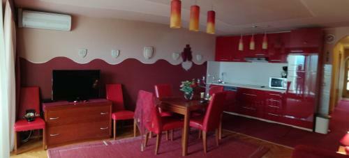 Thorina Apartments