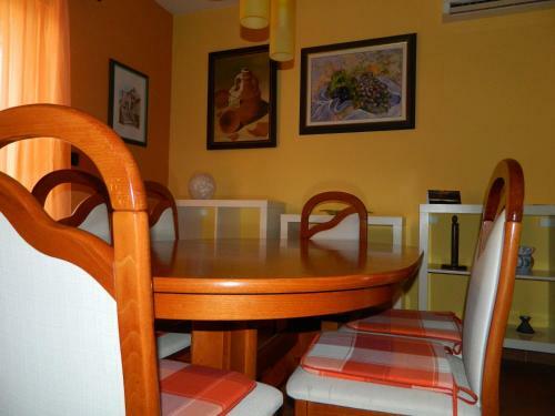 Holiday House Olania