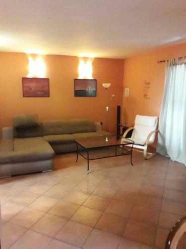 Holiday House Olania