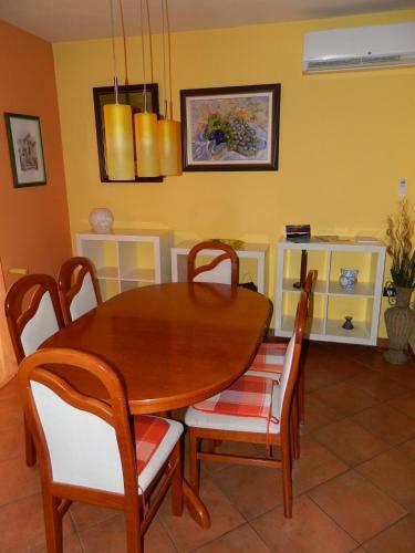 Holiday House Olania