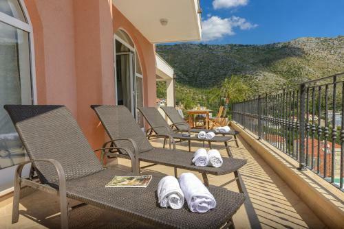 Villa Sana Via