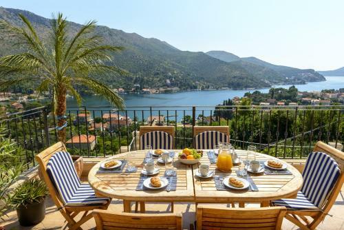 Villa Sana Via