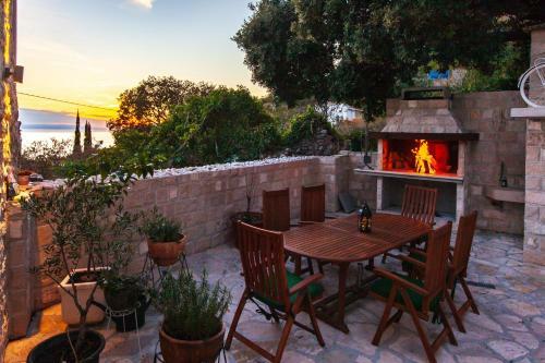 Villa Holiday Home Tisina