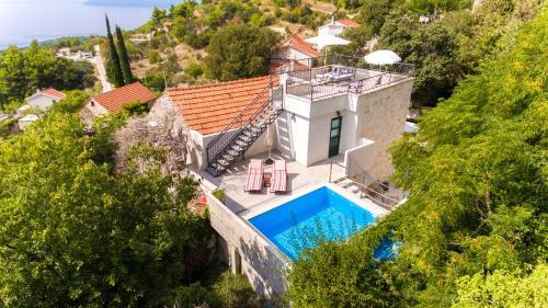 Villa Holiday Home Tisina