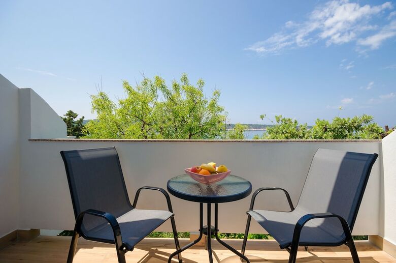 Hostal Rooms Marica