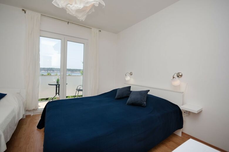 Hostal Rooms Marica
